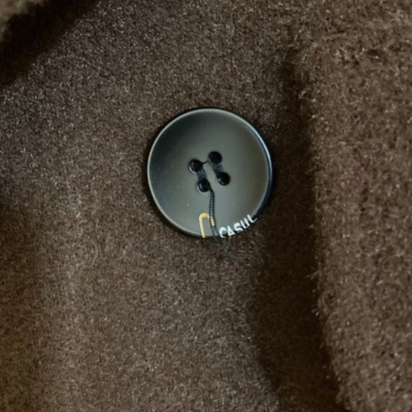 Wool blazer brown button frontstylish and watm - Picture 3 of 6